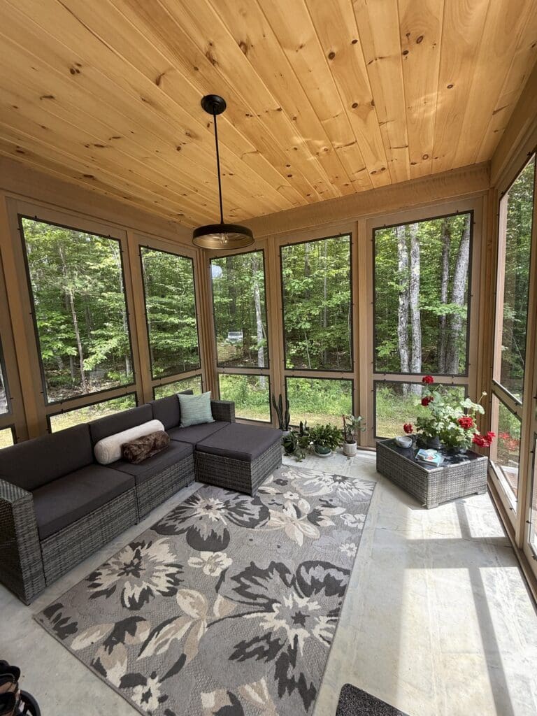 Unity Homes Zum Vild Screened Porch Interior